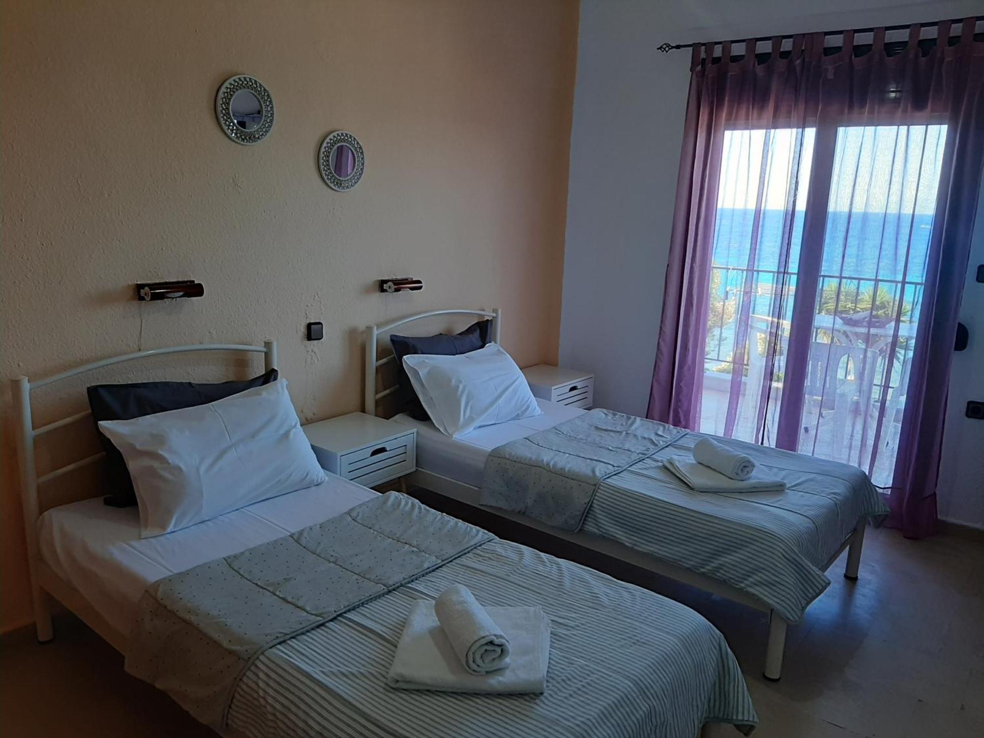 Alexiadis Apartments Agia Paraskevi  Eksteriør bilde